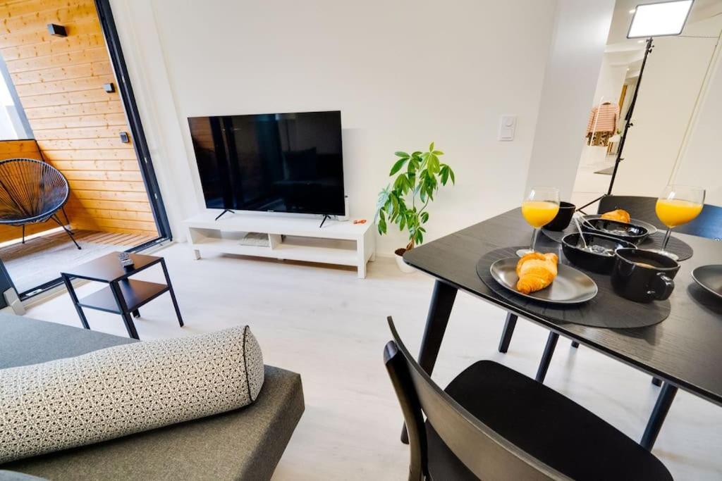 Best Location In Tampere! Modern City Apartment, 2Rooms, Kitchen And Balcony Kültér fotó