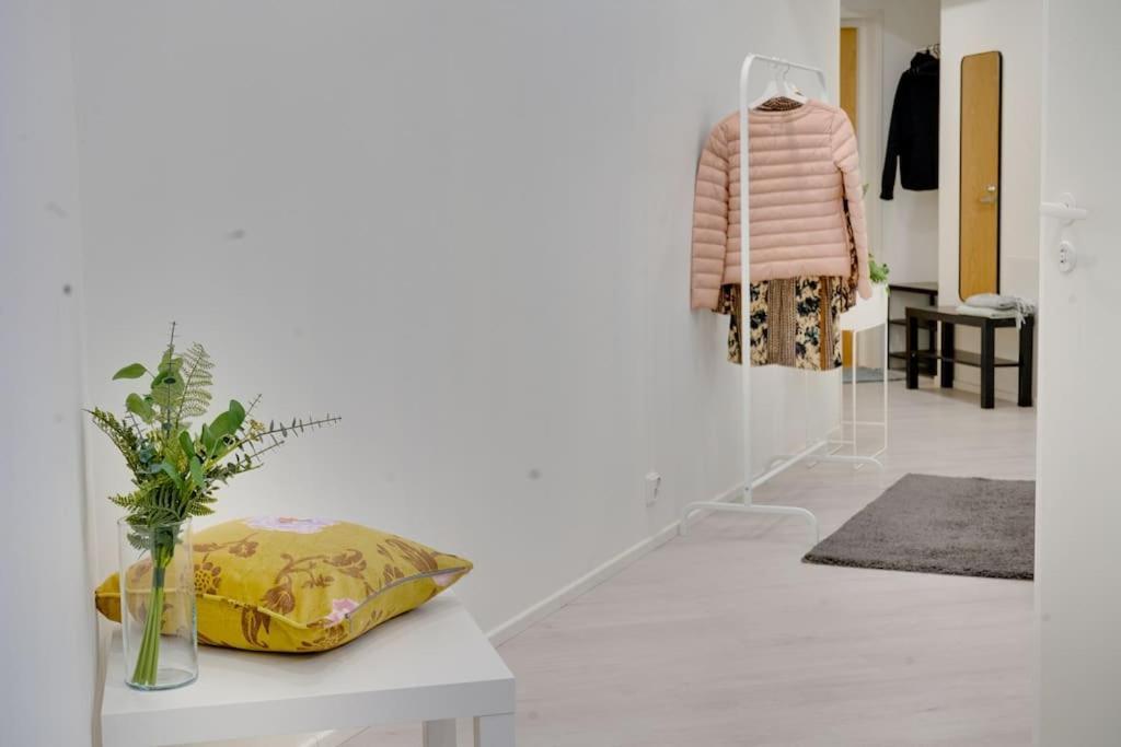 Best Location In Tampere! Modern City Apartment, 2Rooms, Kitchen And Balcony Kültér fotó
