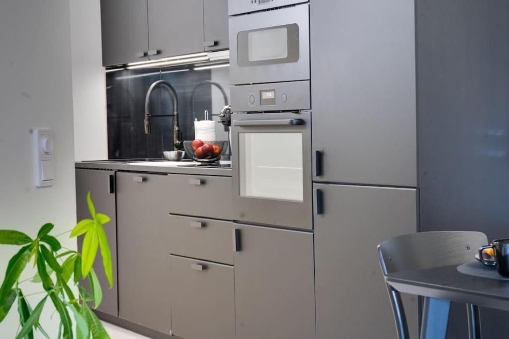 Best Location In Tampere! Modern City Apartment, 2Rooms, Kitchen And Balcony Kültér fotó