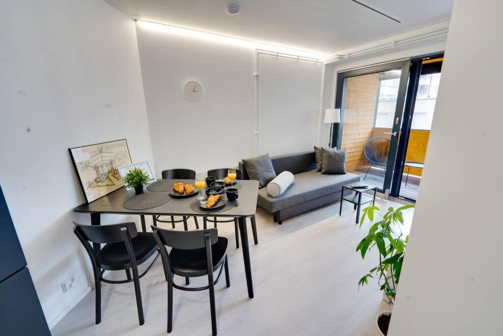 Best Location In Tampere! Modern City Apartment, 2Rooms, Kitchen And Balcony Kültér fotó